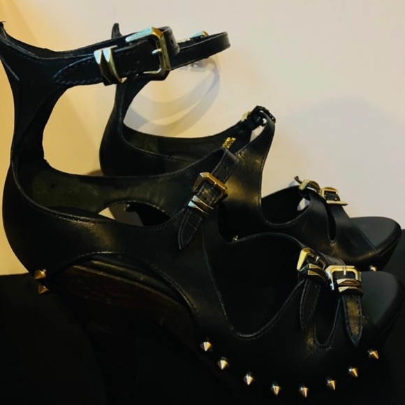 ALEXANDER MCQUEEN STUDDED PLATFORM SANDAL HEELS SIZE 35- BLACK (LEATHER)/ GOLD - Picture 5 of 6